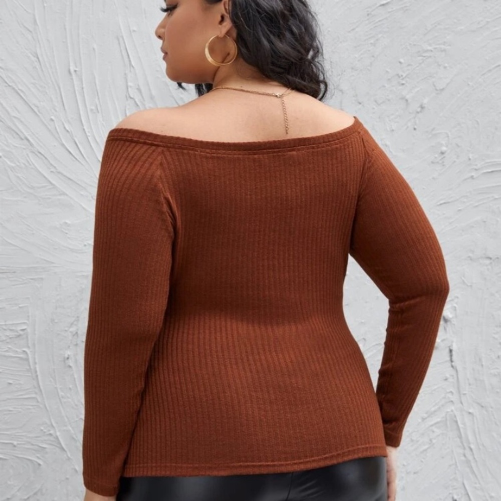 Off Shoulder Rib-knit Tee - Picture 3 of 3